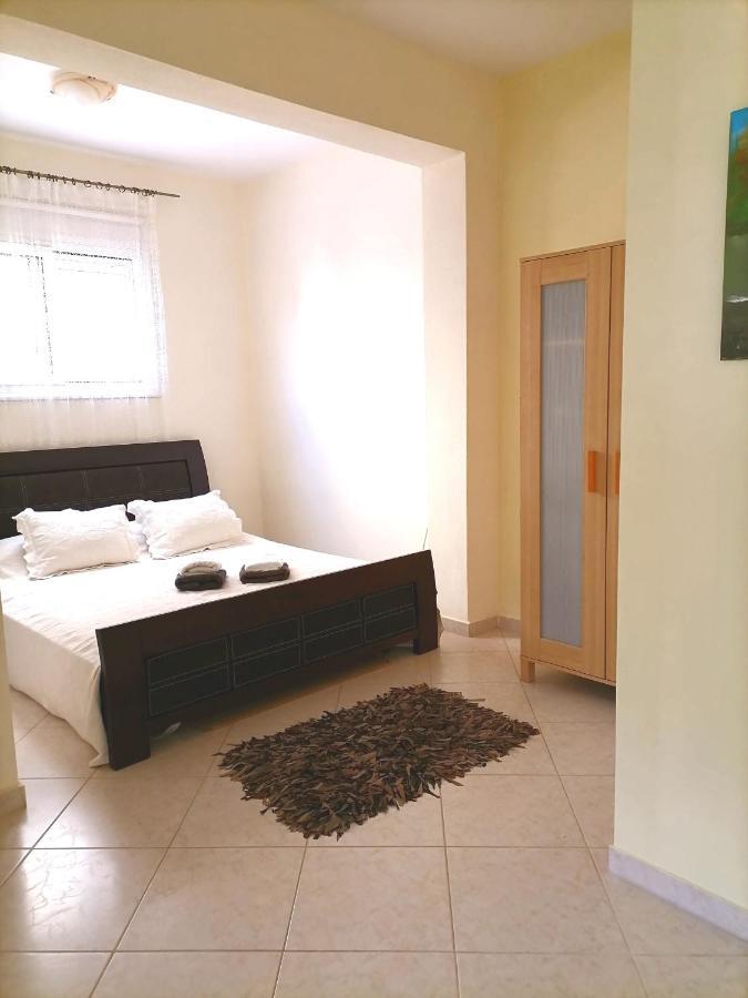 Tini'S Apartment Nea Iraklitsa Zewnętrze zdjęcie